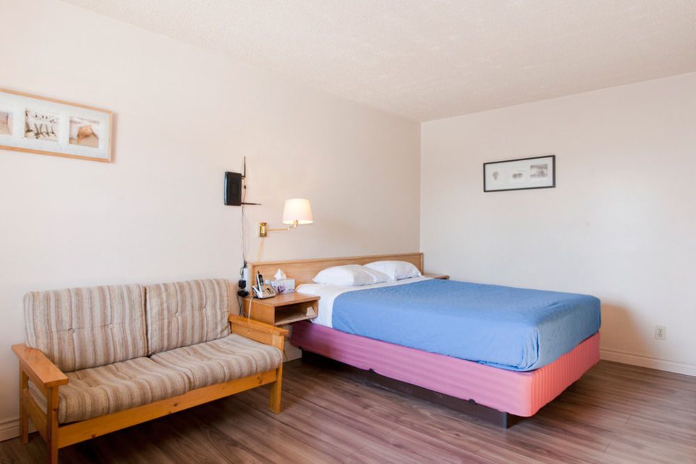 Horizon Motel Saint Albert Екстериор снимка